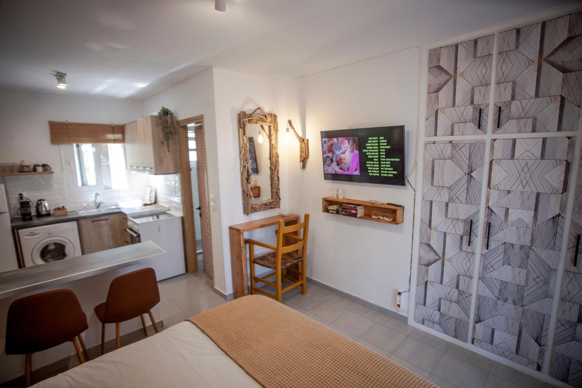 Lilou Apartment Kompitsion Bagian luar foto